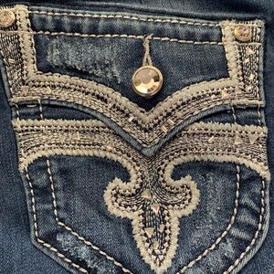 Rock Revival “Luz” easy straight